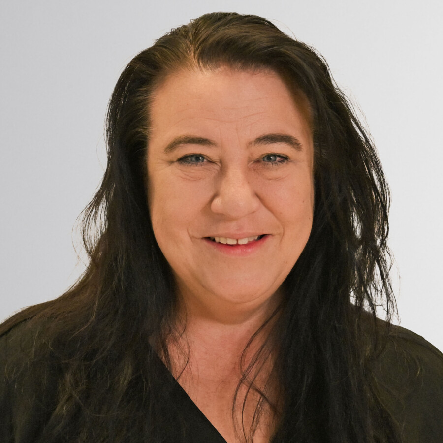Mitarbeitende Porträt Susanne Feher