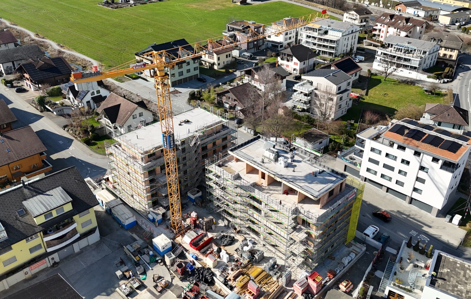 Mehrfamilien- und Gewärbehaus Pilatusstrasse Buochs
